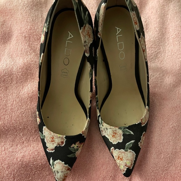 Aldo Pumps size 5 - Picture 5 of 13